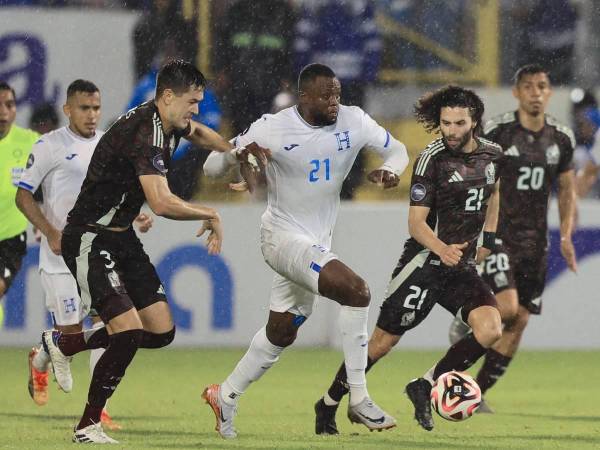 Yustin Arboleda, colombiano naturalizado hondureño, dio asistencia a Luis Palma en el segundo gol.