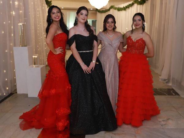 En una clásica y elegante gala, 38 nuevos profesionales de Dowal School celebraron su ansiada Prom Night en el Centro de Convenciones del Hotel Honduras Maya acompañados de sus familiares y amistades cercanas para ponerle punto final a sus estudios secundarios y abrir paso a un nuevo porvenir como universitarios. Aquí algunas fotografías de la mágica velada.