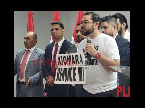 Fotografía tomada por un miembro de EL HERALDO en la rueda de prensa de Jorge Cálix en Tegucigalpa.