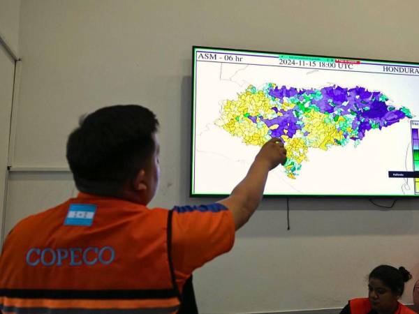 Las autoridades mostraron un mapa de precipitaciones a nivel nacional. Los municipios donde se ha registrado más lluvia por Sara están en el norte, centro y nororiente.