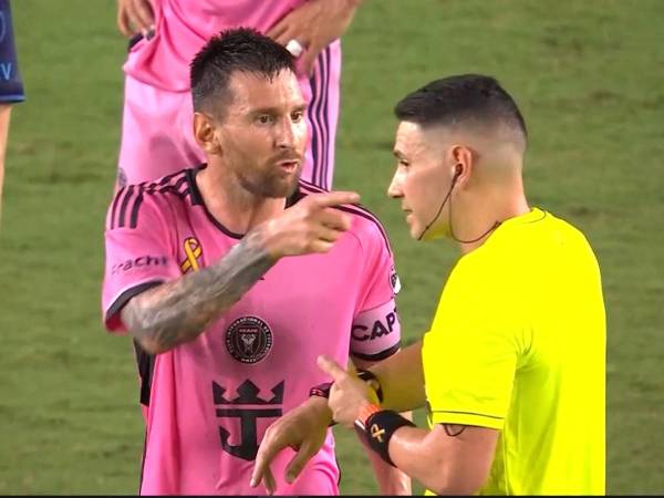 Lionel Messi salió con bronca con el árbitro del partido en la MLS.