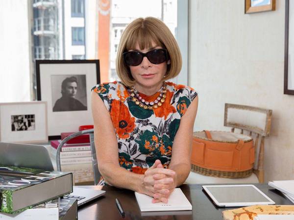 Anna Wintour es una de las mujeres más influyentes en el mundo de la moda. Actualmente, tiene 78 años de edad y hasta la fecha no todos conocen sobre su vida. A continuación te contamos algunos datos sobre ella.