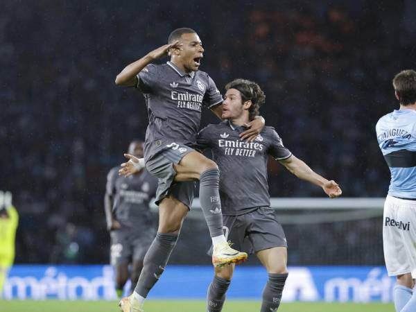 Kylian celebrando su gol en el primer tiempo del encuentro.