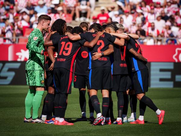 El conjunto blaugrana confirmó que el futbolista será baja por tres semanas y se pierde el debut en Champions League.