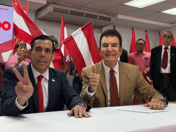 El expresidente del Colegio de Abogados de Honduras, Rafael Canales, se une al movimiento político de Salvador Nasralla.