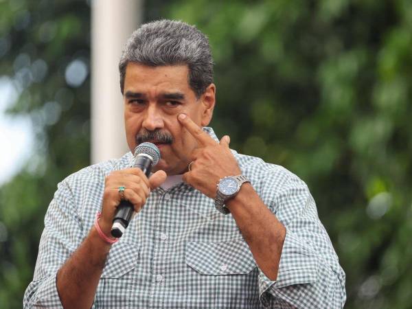 El gobierno de Maduro emitió una orden de captura contra el opositor Edmundo González.