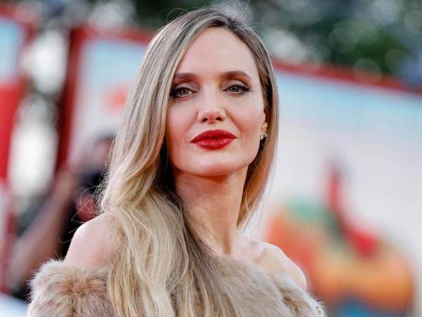 Angelina Jolie, una diva en la alfombra roja de Venecia