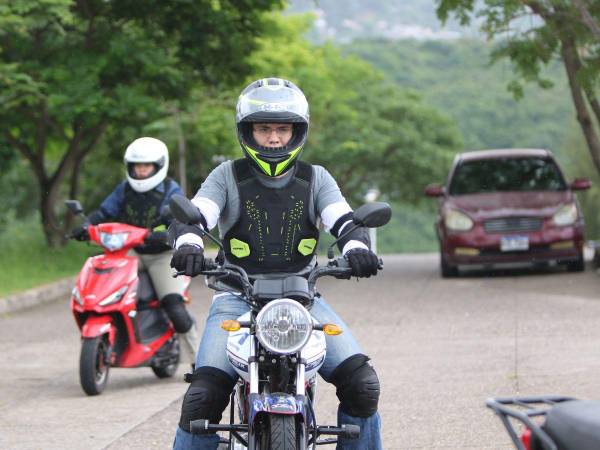 Actualmente, son pocos los espacios para aprender a conducir motocicleta en la capital.