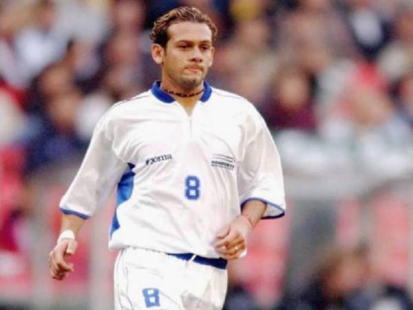 José Luis el “Flaco” Pineda tuvo un paso destacado en la Selección de Honduras en el proceso fallido al Mundial de Corea y Japón en 2002. Desaprovechó ir a un grande del fútbol de Sudamérica.