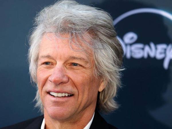 Jon Bon Jovi intervino en el puente John Seigenthaler de Nashville, salvando a una mujer que intentaba lanzarse al vacío.