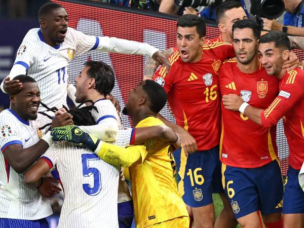 España eliminó a la anfitriona Alemania y Francia a la Portugal de Cristiano Ronaldo.