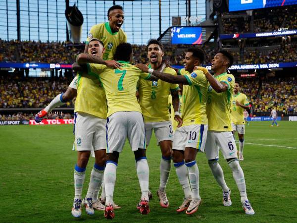 Brasil recuperó la memoria y con categoría goleó 4-1 a Paraguay en Las Vegas.