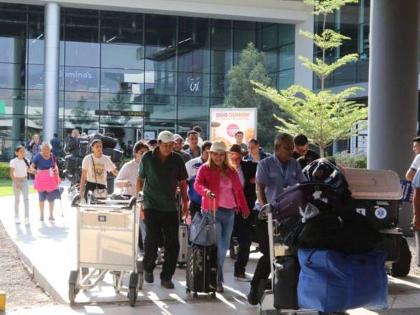 Los turistas ingresaron al territorio hondureño principalmente a través de los aeropuertos internacionales.