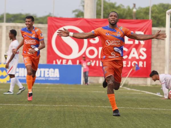 UPN remonta goleando al Vida y lo manda a segunda división por primera vez