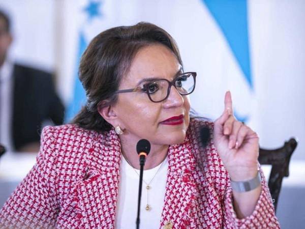 El oficialismo hondureño ha mostrado un fuerte apoyo a la presidenta Xiomara Castro tras su decisión de denunciar el Tratado de Extradición con Estados Unidos.