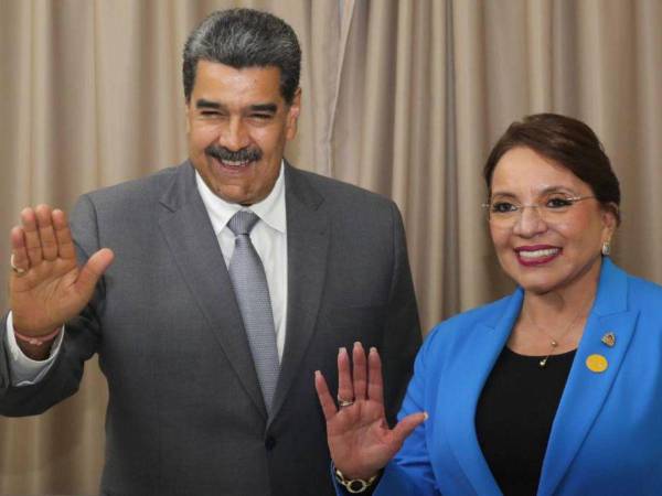 Xiomara Castro fue la primera presienta en reconocer el cuestionado triunfo de Maduro.