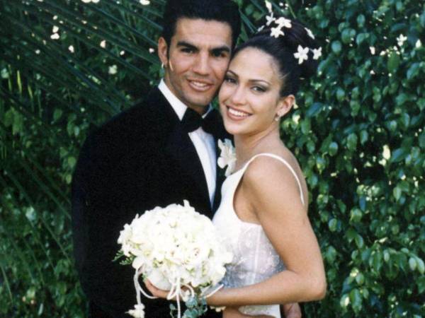 Ojani Noa fue el primer esposo de Jennifer López. Lo conoció cuando el joven cubano trabajaba como mesero en la ciudad de Miami. Ella ya era actriz. Él tenía 21 años y ella 26.