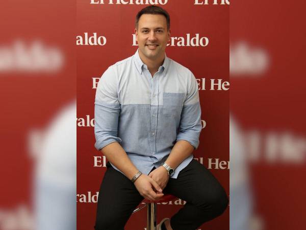 Gustavo Leone visitó la sala de Redacción de EL HERALDO para compartir detalles de su vida, más allá de lo que muestran las pantallas.