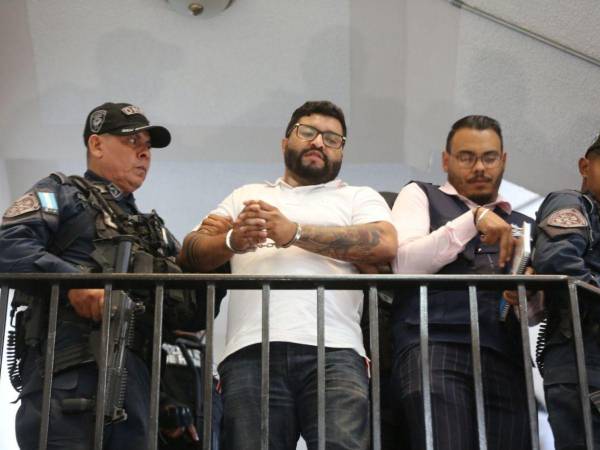 El juez Marco Antonio Vallecillo cumple la medida de detención judicial en el cuartel de Fuerzas Especiales de la Policía Nacional.