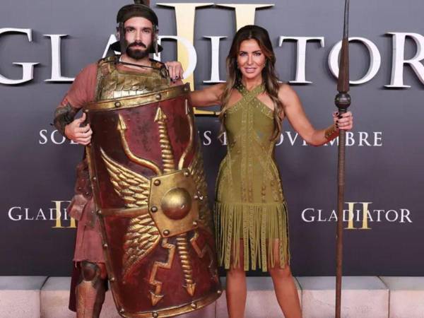 Sin excepción, celebridades del entretenimiento, la televisión, las redes sociales, la comedia y el deporte estuvieron presentes en la premier de Gladiador II. Entre los asistentes destacó Bea Jarrín, periodista y modelo.