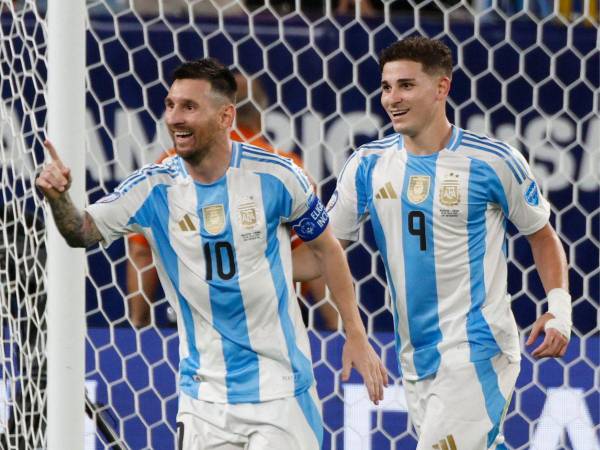 Tras una larga revisión en el VAR, Messi convirtió su primer gol en esta Copa América.