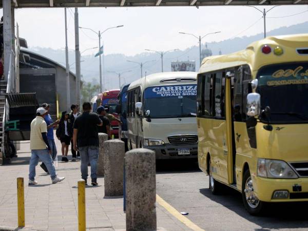 En la capital, los usuarios demandan un mejor servicio con unidades seguras y con operarios que respeten a los pasajeros.