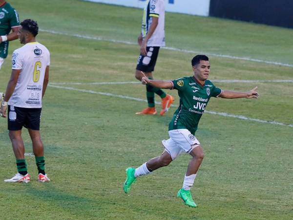 Marathón goleó a Juticalpa FC en partidazo de “Chino” López y debut de César Sevilla