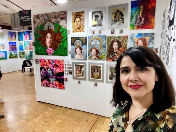 La artista y fundadora de la Academia de Arte Keyla Morel fue invitada a mostrar su obra en la capital francesa.