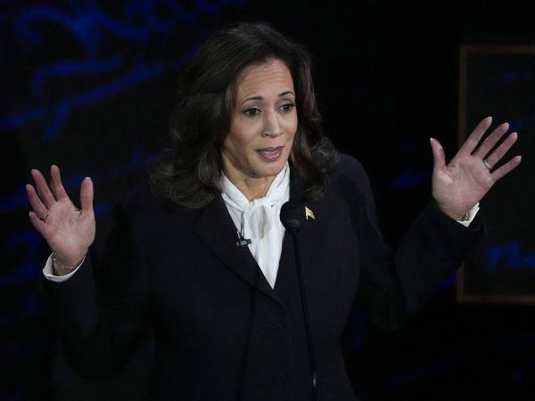 La vicepresidenta Kamala Harris lanzó un nuevo anuncio en español para atraer votos latinos.