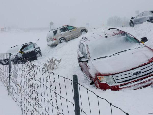 Las condiciones climáticas en Estados Unidos para este sábado 7 de diciembre combinan un frío ártico y nieve intensa en algunas áreas, mientras que otras regiones experimentan temperaturas más templadas.