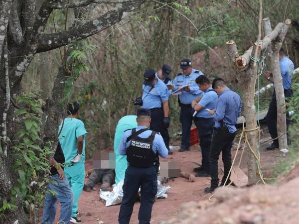 Los hombres, que apenas tenían tres días de trabajo en la obra, estaban realizando labores de búsqueda de agua en el pozo cuando ocurrió el accidente.