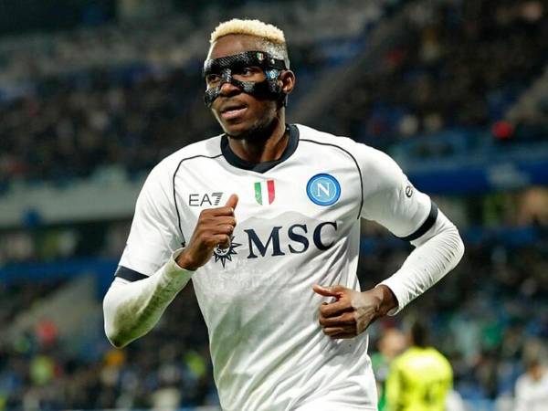 Victor Osimhen actualmente no la pasa nada bien en Napoli.