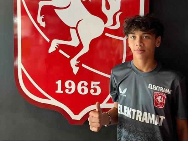 Darwin López se unió a las filas del Twente para realizar una prueba.