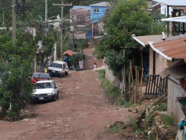 Doce días han transcurrido desde el rapto de los cinco jóvenes en la conflictiva colonia, y la policía sigue sin intervenir la zona.