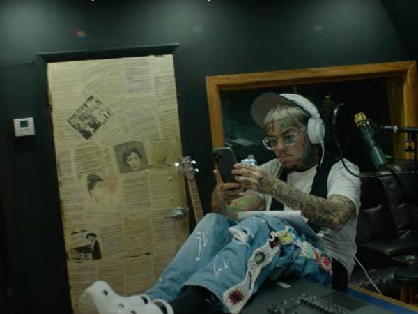 Tras publicar la canción, Tekashi le aclaró a Yailin que no era nada personal y que solo era una canción