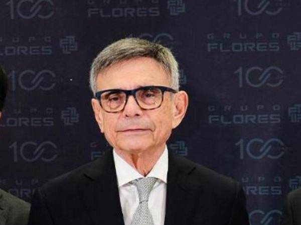 Alan Flores era presidente de Grupo Flores, su empresa familiar, desde 1966.