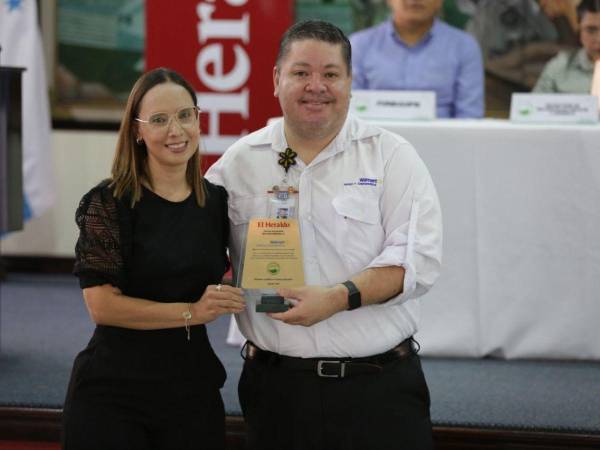 Fredy Álvarez, administrador Facility Services de Walmart Honduras.