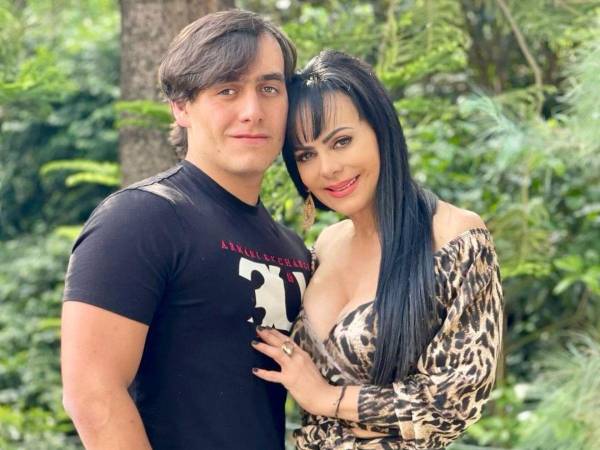 Con el repentino fallecimiento de Julián Figueroa, el único hijo de Maribel Guardia, la actriz de 65 años se ha aferrado a su fe y a buscar otros métodos esperanzadores que le ayuden a menguar el dolor por la pérdida física de su vástago, como visitar a una médium para hablar con él. Estos son los detalles que relató Guardia.