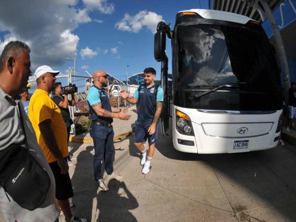 Agustin Auzmendi no saldrá de titular en el equipo que enviará Diego Martín Vázquez y espera turno desde la banca.