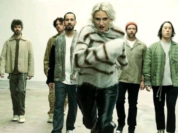 Linkin Park ha anunciado a Emily Armstrong como su nueva vocalista principal, marcando un nuevo capítulo en la historia de la banda tras el fallecimiento de Chester Bennington en 2017.