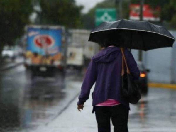 Cenaos pronostica lluvias para este domingo en la mayor parte del país producto de una vaguada.