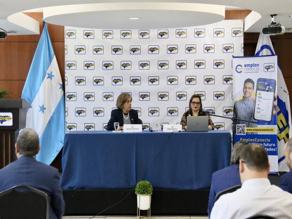 En el evento de lanzamiento de laplataforma Empleo Conecta participaron los directivos del Cohep y otros empresarios.