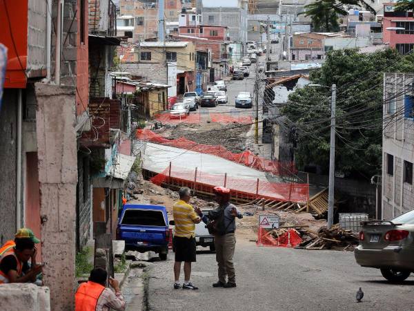 El sector de Los Jucos, barrio Morazán, se ejecuta un proyecto de mitigación.