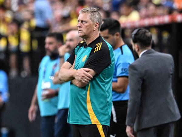 Heimir Hallgrimsson renunció a su cargo como DT de la Selección de Jamaica.