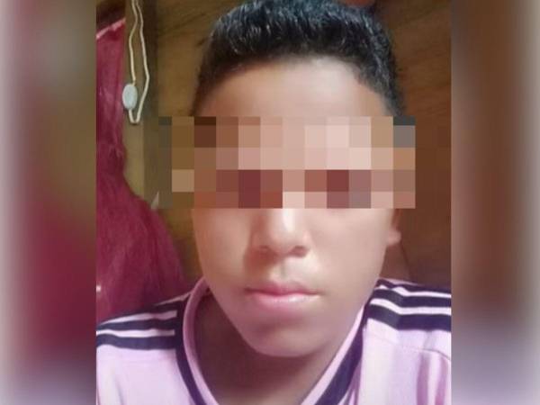 José Alex Enrique Acosta, de 13 años de edad, murió en el Hospital Materno Infantil.