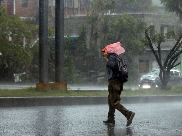 En 32 estaciones del país se reportó menos lluvia en los primeros casi cinco meses respecto al mismo periodo de tiempo de 2023. Expertos dicen que se debe a que el país aún estaba bajo los efectos de El Niño.