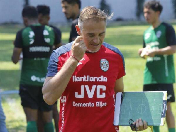 El entrenador atendió la conferencia de prensa previo al duelo por la octava jornada de Liga Nacional.