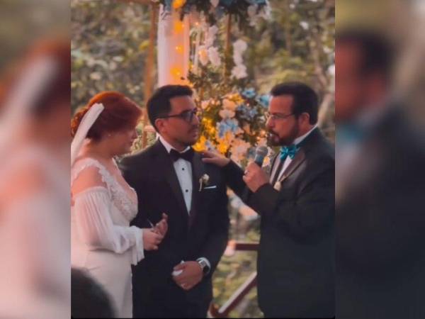 Hannah, la hija del pastor Germán Ponce, tuvo una nueva boda en la histórica ciudad de Santa Rosa de Copán. Esta son las imágenes de la segunda boda de la reconocida joven.