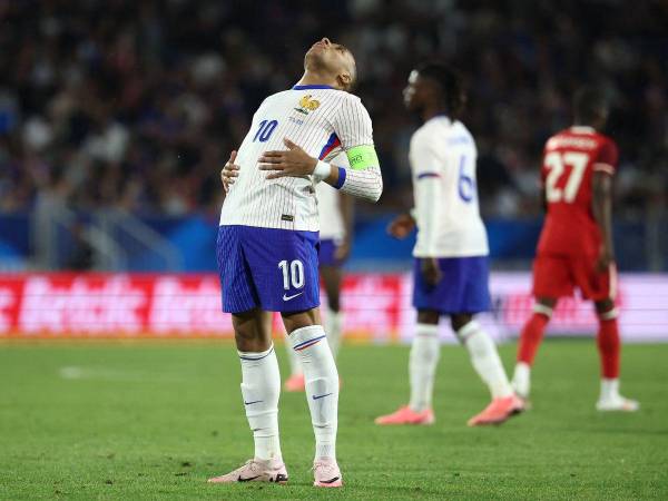 Mbappé ingresó en el segundo tiempo del partido pero no logró pesar para evitar el empate de Les Bleus.