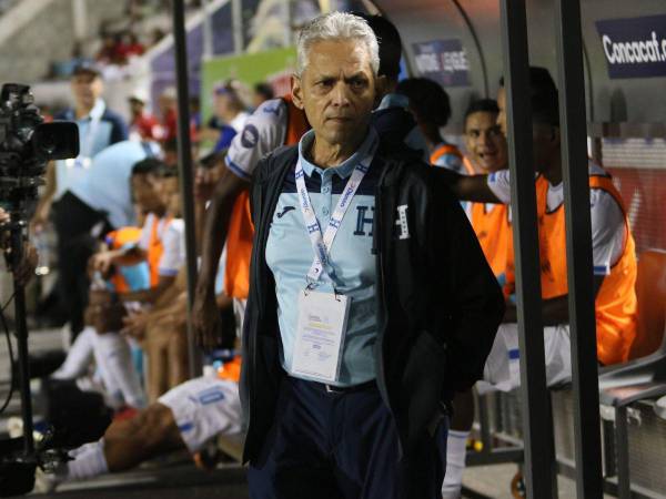 Reinaldo Rueda fue contratado especialmente para clasificar al Mundial. “Si no estuviéramos de la mano de él, estaría muy preocupado”, dijo Osman Chávez.